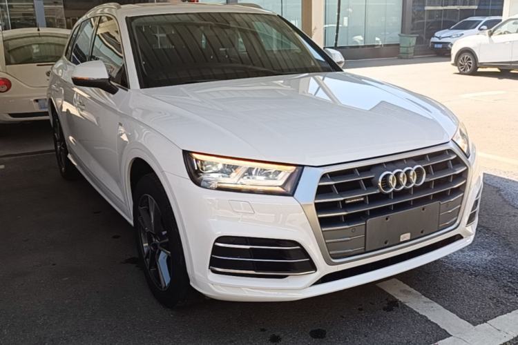 Ojetý Audi Q5L 2018 45 TFSI Prestige Fashion Edition China V Emission Standard