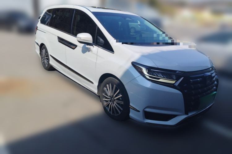 Used Honda Elysion 2024 2.0L eHEV Luxury Edition Front Right 45 Deg