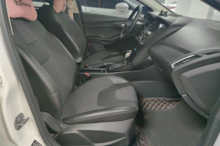 Used Ford Focus 2018 Hatchback Classic 1.6L Automatic Trendy SmartDrive Edition