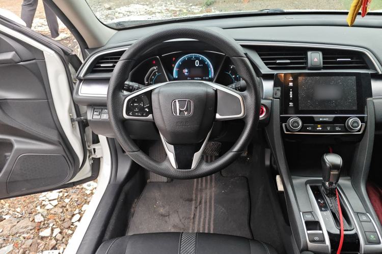 Used Honda Civic 2016 220TURBO CVT Luxury Edition
