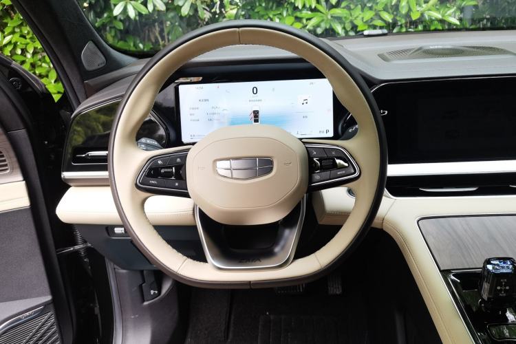 Used Geely Auto Monjaro L 2025 Dongfang Yao 2.0TD Automatic Lanxing Edition
