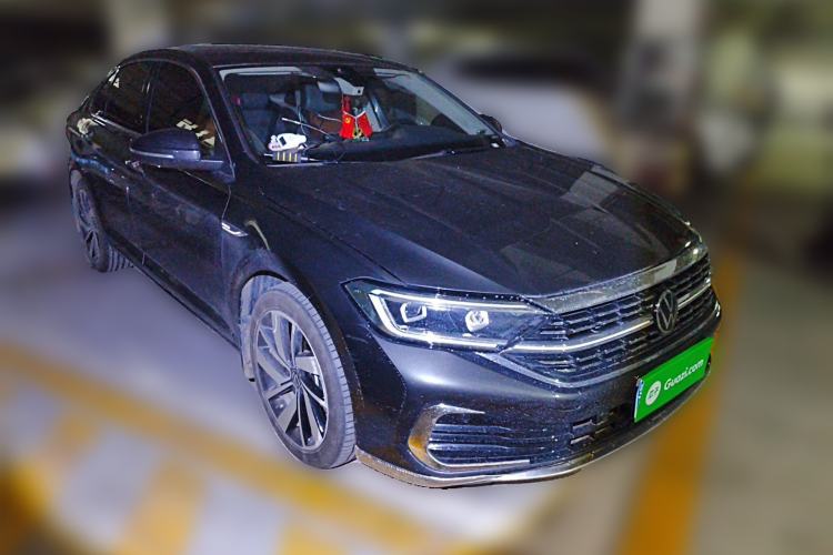 Used Volkswagen Sagitar 2024 300TSI DSG Excellence Edition Front Right 45 Deg