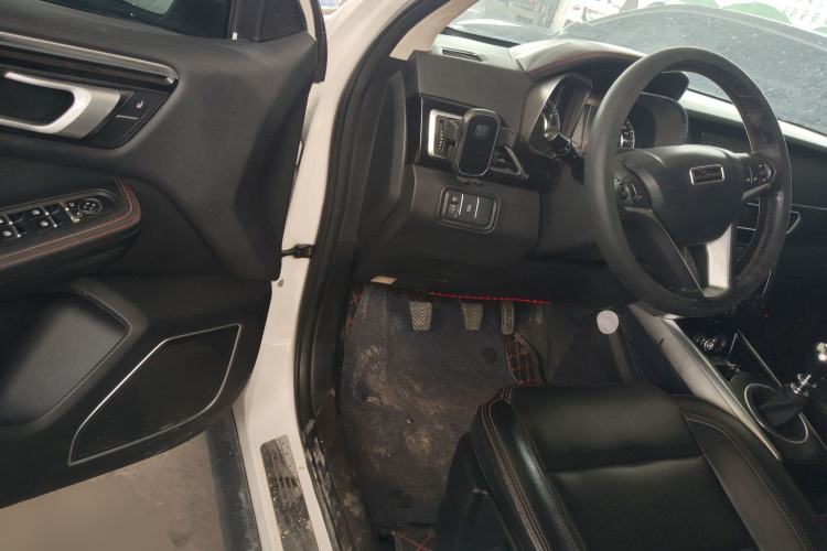 Used Zotye Domy X5 2015 1.5T Manual Luxury Version China IV Standard
