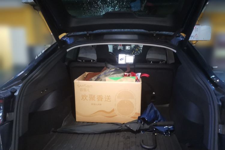 Used Tesla Model Y 2024 Rear-Wheel-Drive Version Trunk