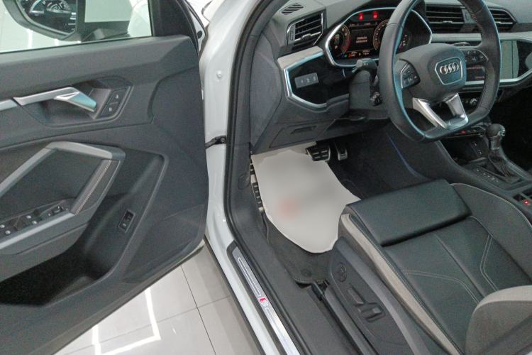 Used Audi Q3 2024 35 TFSI Fashion Dynamic Edition