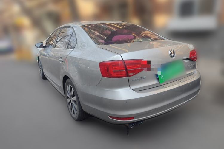 Used Volkswagen Sagitar 2015 230TSI Automatic Luxury Model
