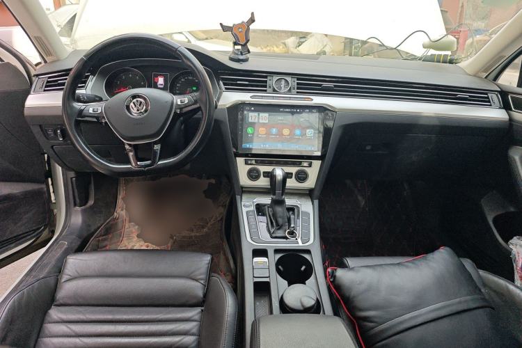 Used Volkswagen Variant 2017 380TSI Two-Wheel Drive Comfort Edition