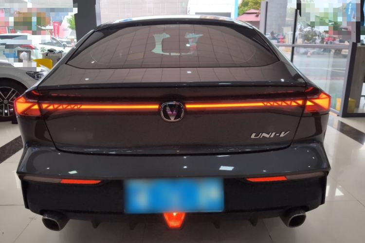 Used CHANGAN UNI-V 2022 1.5T Prestige Version Rear