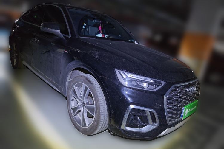 Used Audi Q5L Sportback 2022 40 TFSI Luxury Model Front Right 45 Deg