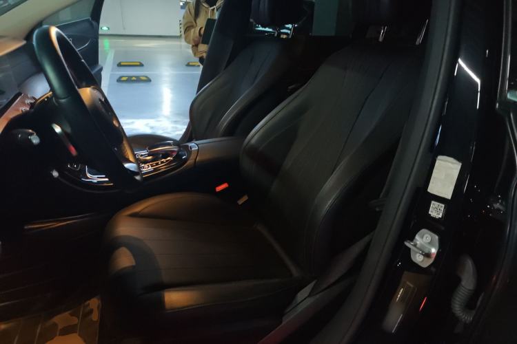 Used Mercedes-Benz E-Class 2016 E 300 L Stylish Model
