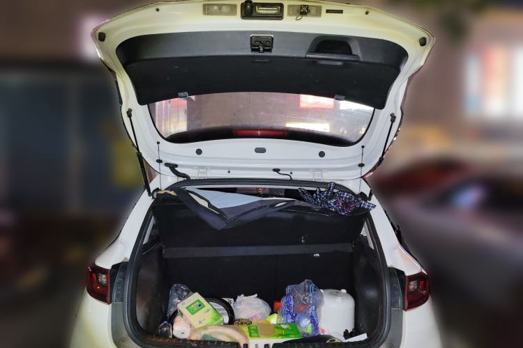 Used Kia kx1 Stonic 2019 1.4L Automatic Fun Edition China VI Trunk