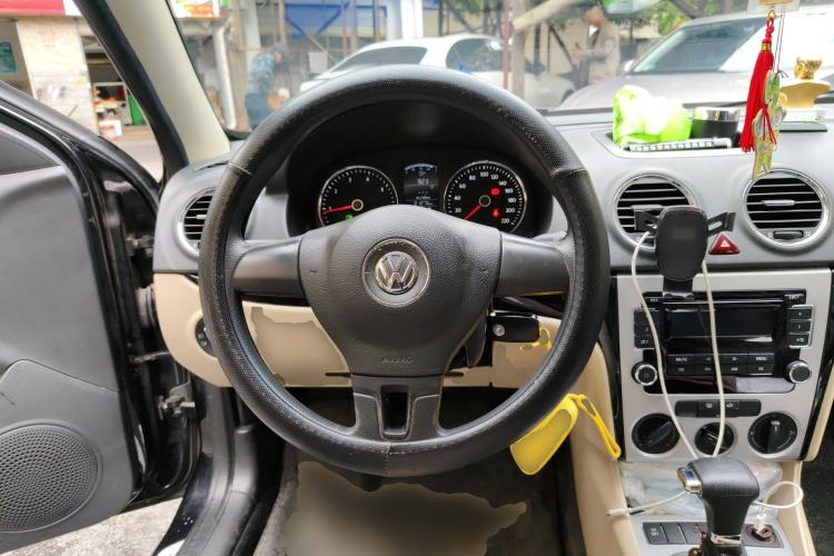 Used Volkswagen Lavida 2011 1.6L Automatic Premium Edition
