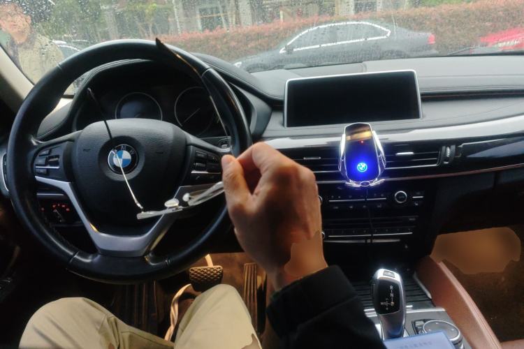 Used BMW X6 2015 xDrive28i Center Console