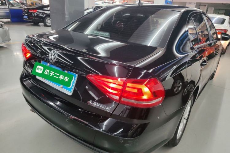 Used Volkswagen Lavida 2017 1.6L Automatic Fashion Edition
