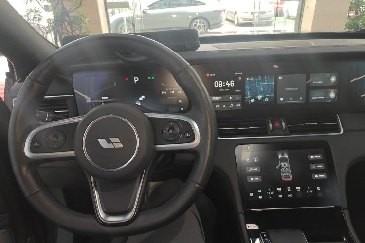 Used Li Auto ONE 2020 Extended-Range 6-Seater Version Center Console