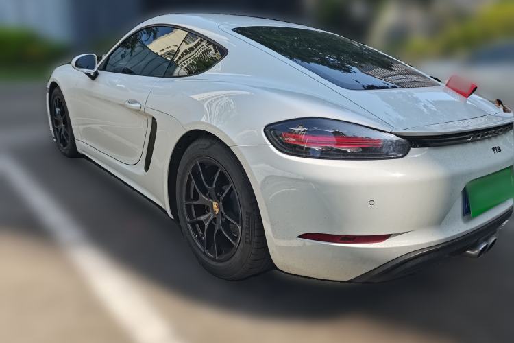 Used Porsche 718 2020 Cayman 2.0T Exterior 3