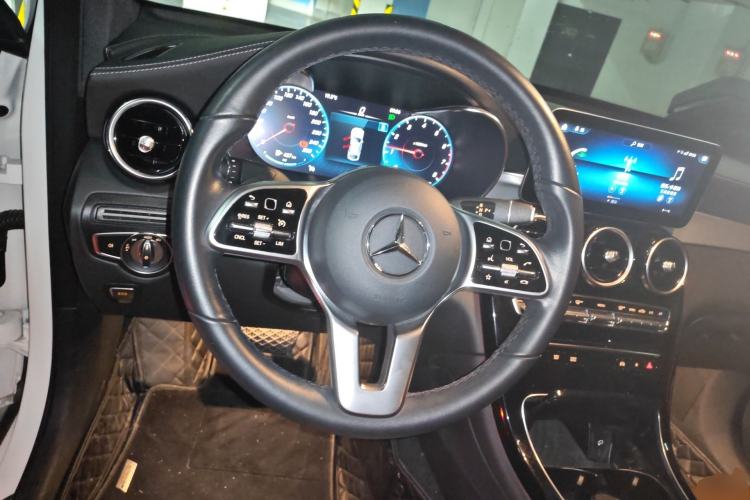 Used Mercedes-Benz GLC Coupe 2021 GLC 260 4MATIC Coupe SUV Steering Wheel