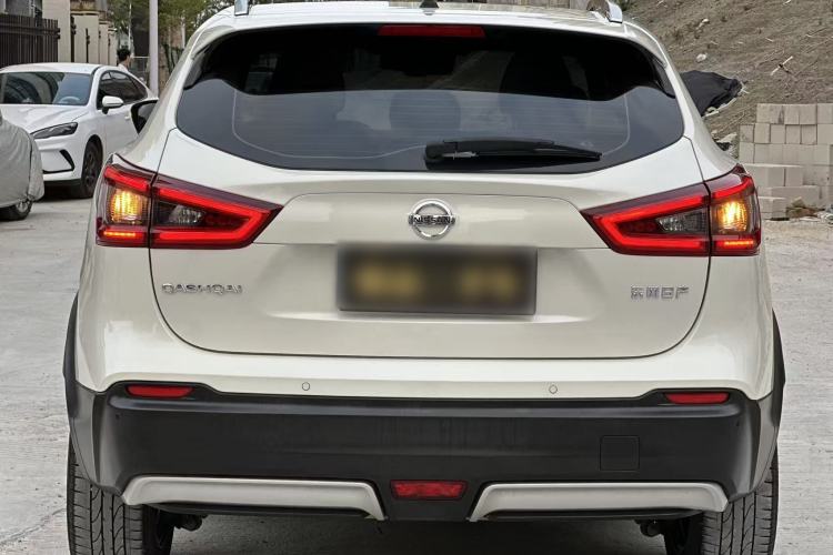 Used Nissan Qashqai 2022 2.0L CVT XV Premier Luxury Edition Exterior 4