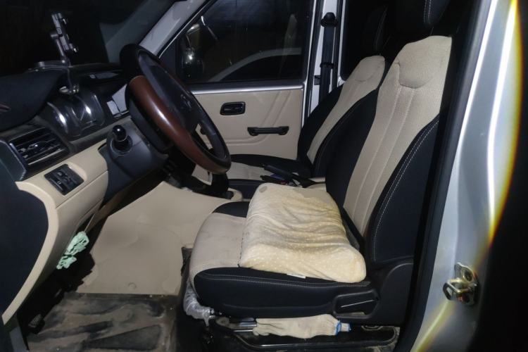 Used CHANGAN KUAYUE Xing V3 2023 1.3L Gasoline Comfort Model 5-Seater Passenger Vehicle Left Front Seat