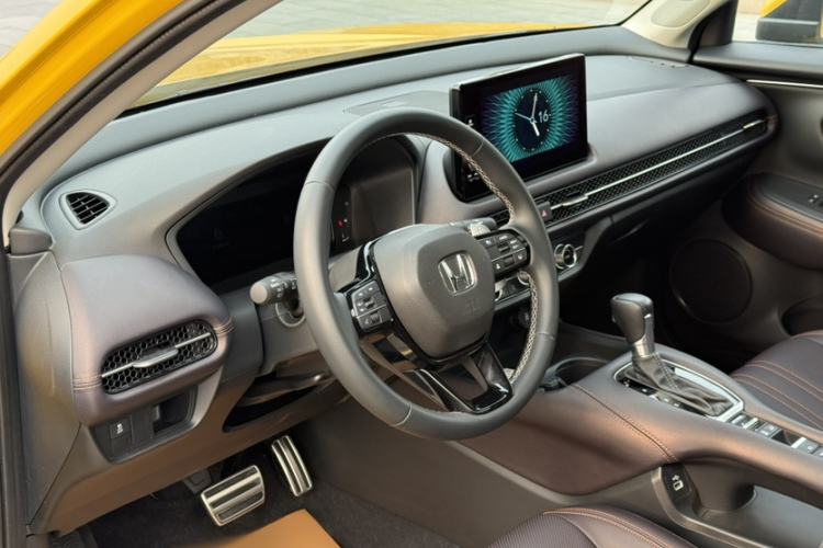 Used Honda ZR-V 2022 1.5T CVT Deluxe Edition Interior 8