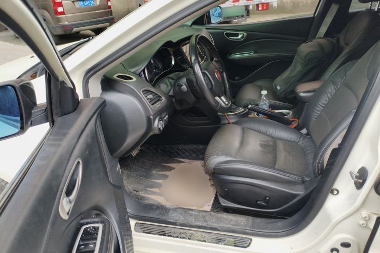 Used Fiat Viaggio 2012 1.4T Automatic Luxury Edition Driver Seat