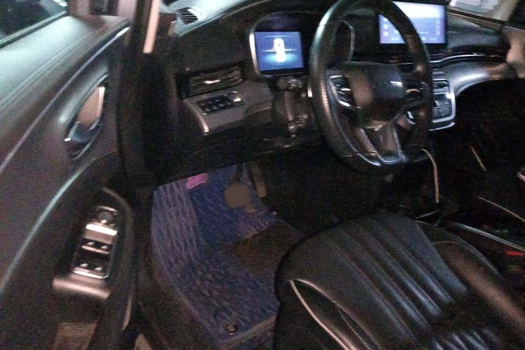 Used Roewe iMAX8 2022 400TGI Prestige Edition
