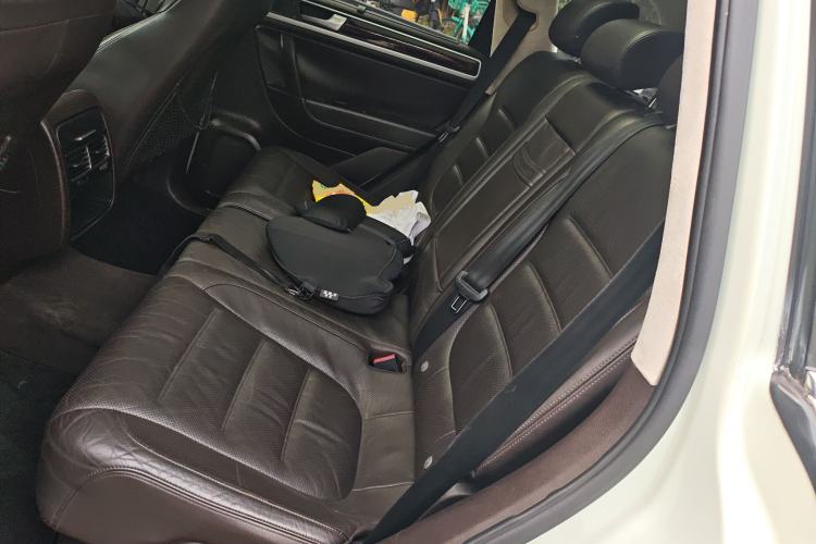 Used Volkswagen Touareg 2011 3.0 TSI Comfort Version