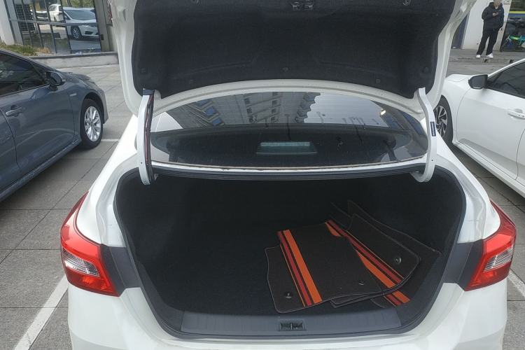 Used Nissan Sylphy 2024 Facelifted Three Classic 1.6XE CVT Comfort Edition Trunk