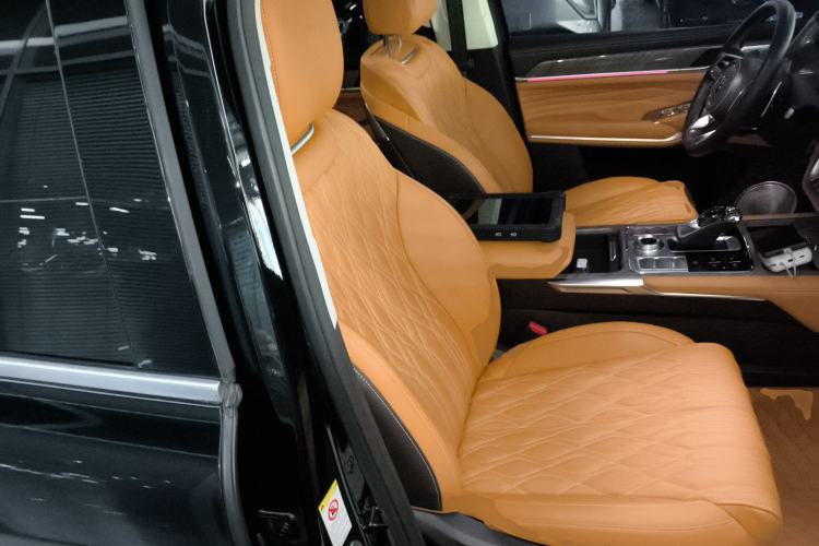 Used Tank 500 New Energy 2023 Hi4-T Right Front Seat