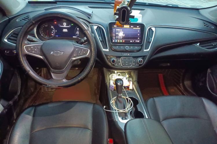Used Chevrolet Malibu XL 2019 Redline 550T Automatic RuiLian Edition Center Console