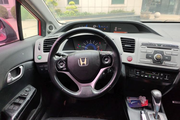 Used Honda Civic 2012 1.8L automatic luxury edition Steering Wheel