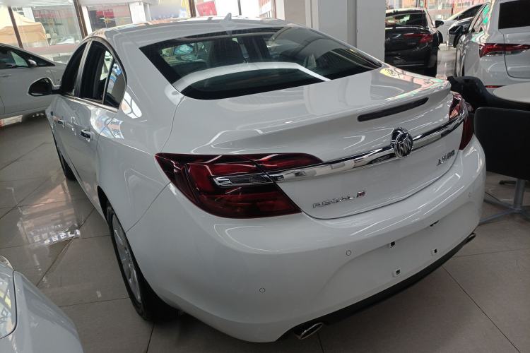Used Buick Regal 2015 1.6T Elite Tech Model Rear Left 45 Deg