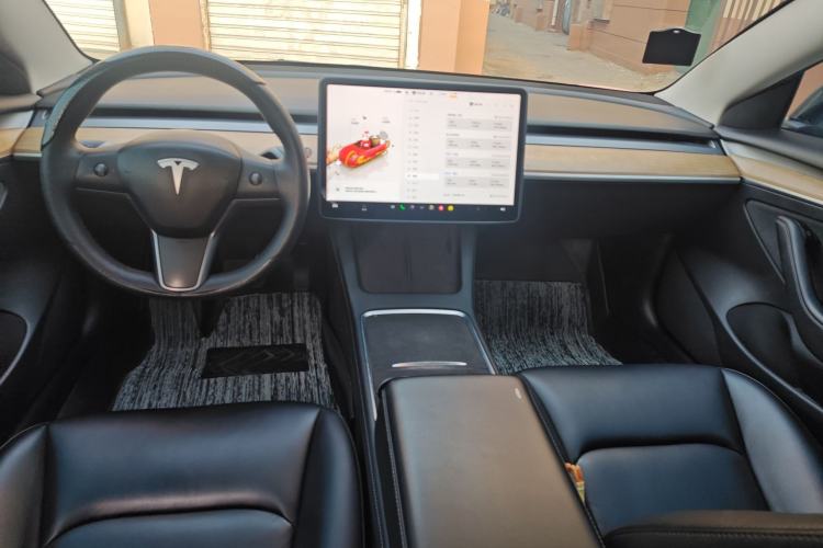 Used Tesla Model 3 2022 Rear-Wheel-Drive Version Center Console