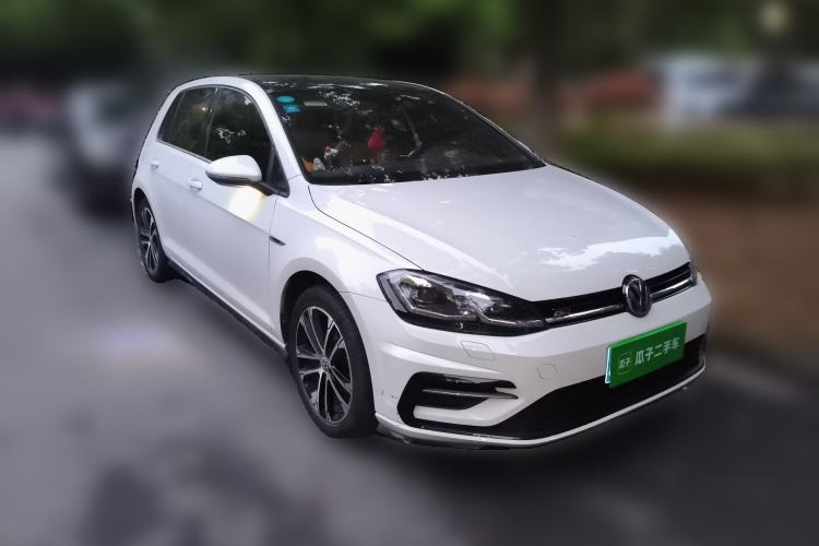 Used Volkswagen Golf 2020 Charming Edition 280TSI DSG R-Line Front Right 45 Deg