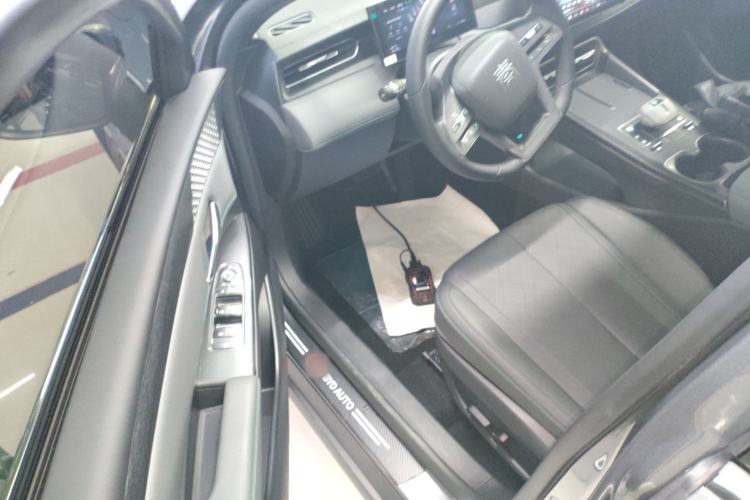 Used BYD Qin PLUS 2025 DM-i Smart Drive 120KM Superior Model
