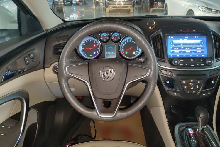 Used Buick Regal 2015 2.0L Leading Fashion Edition
