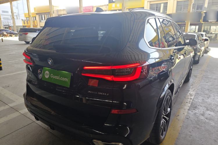 Used BMW X5 2022 Restyled xDrive 30Li Luxury Version M Sport Package
