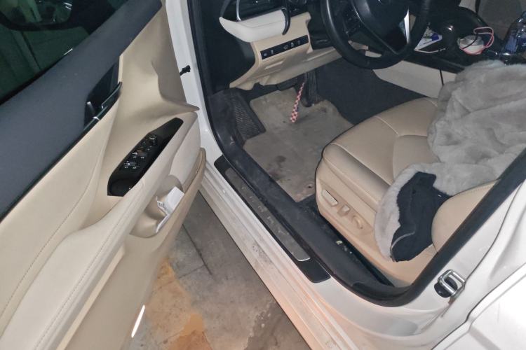 Used Toyota Camry 2019 2.0G Luxury Edition China VI Standard