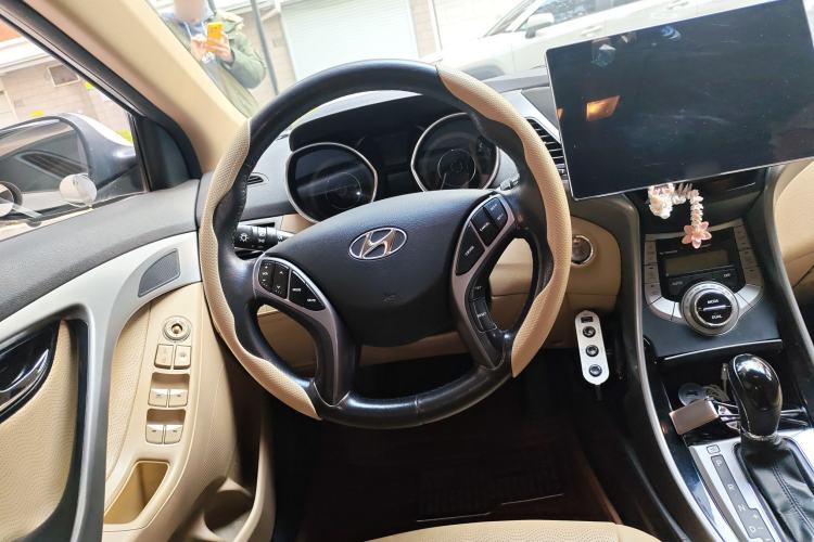 Used Hyundai Elantra (5th Generation / Langdong) 2012 1.6L Automatic Prestige Model
