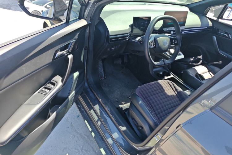 Used MG 4 EV 2023 415 km Range Sea-Faring Champion Edition
