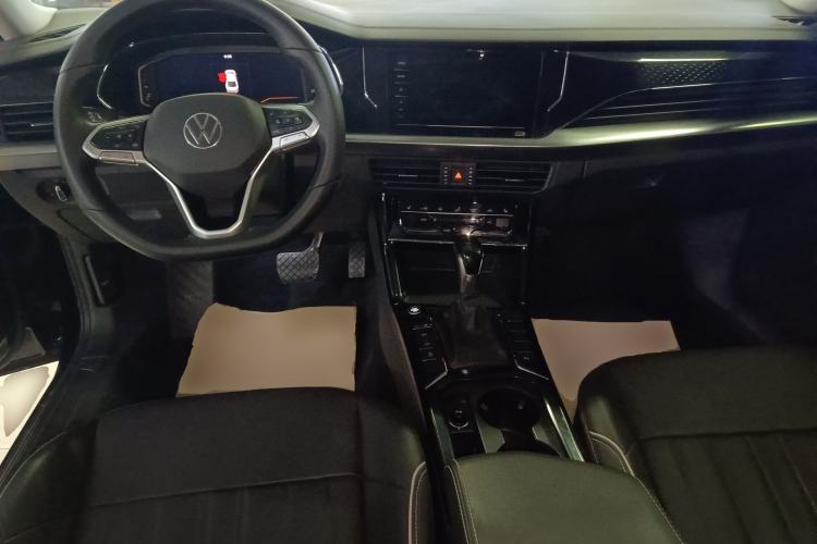 Used Volkswagen Passat 2022 330TSI Starry Elite Edition Center Console