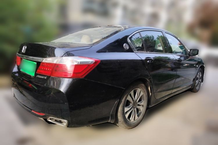 Used Honda Accord 2015 2.0L LX Comfort Edition Rear Right 45 Deg