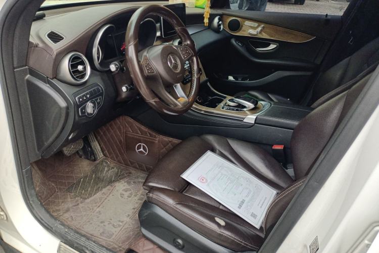 Used Mercedes-Benz GLC Coupe 2017 GLC 260 4MATIC Coupe SUV Left Front Seat
