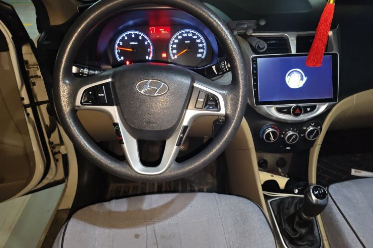 Used Hyundai Verna (older generation) 2014 1.4L Manual Fashion GS Model
