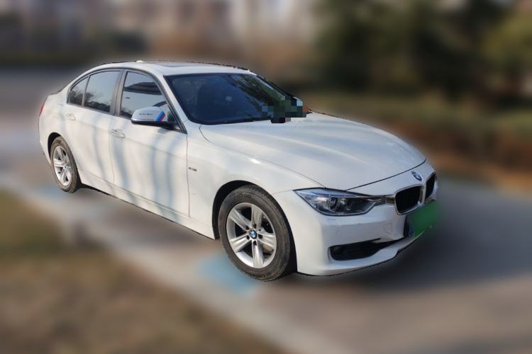 Used BMW 3 Series 2015 320i Luxury Line Stylish Edition