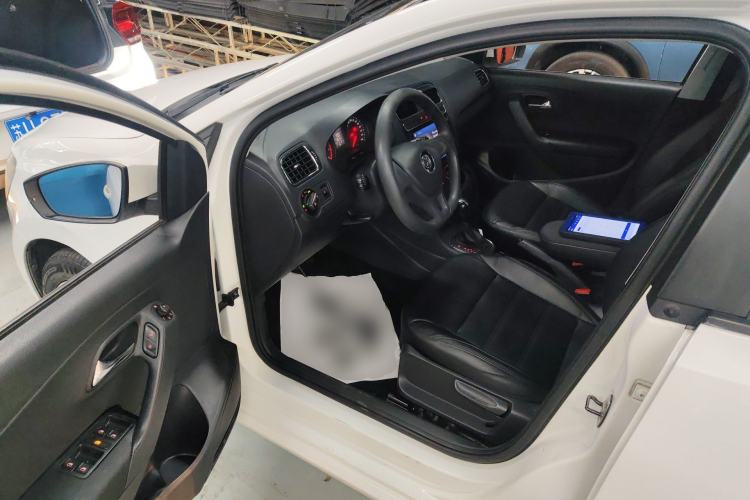 Used Volkswagen Polo 2014 1.6L Automatic Comfort Edition