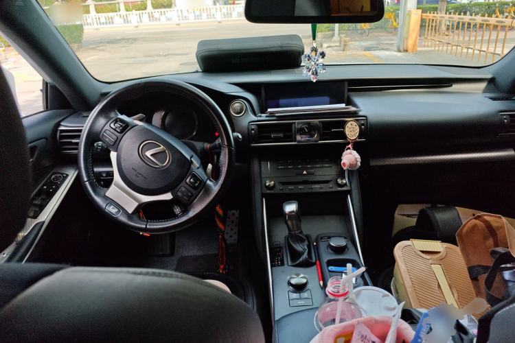 Used Lexus IS 2017 300 F SPORT Edition Center Console