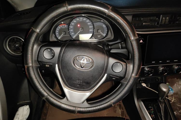 Used Toyota Levin 2017 Revised 185T CVT Elite Edition China V Standard Steering Wheel