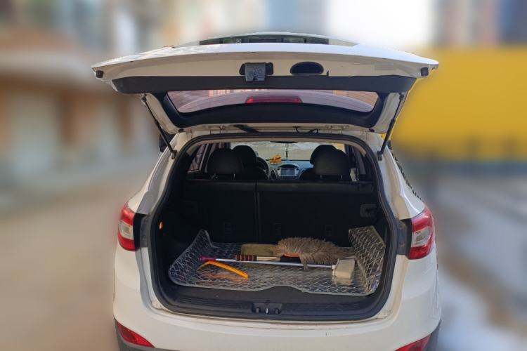 Used Hyundai ix35 2015 2.0L Automatic 2WD Smart Version China V Standard
