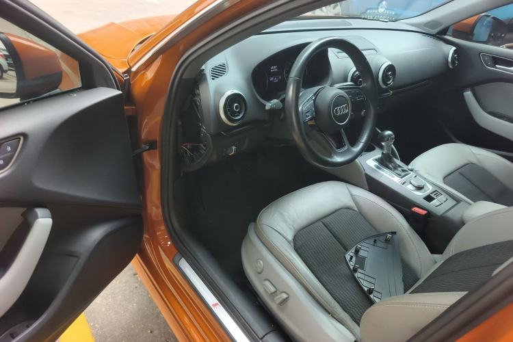 Used Audi A3 2017 Sportback 35 TFSI Fashion Model
